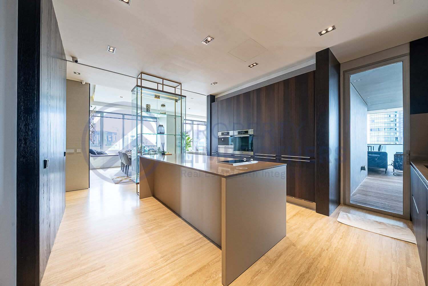 TwentyOne Angullia Park