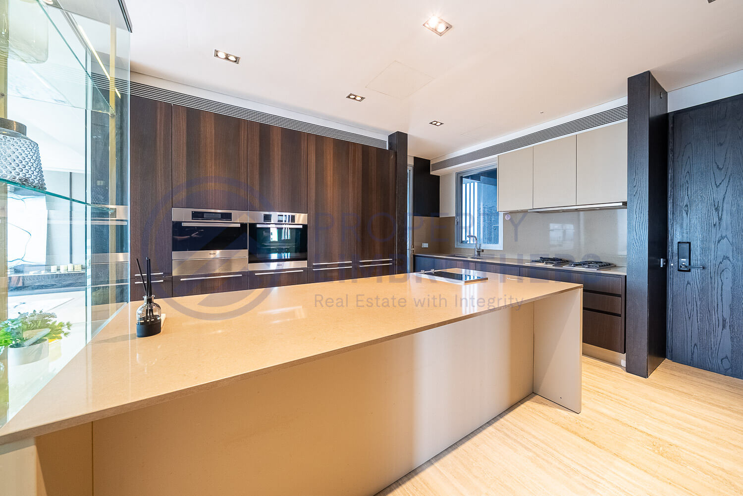 TwentyOne Angullia Park