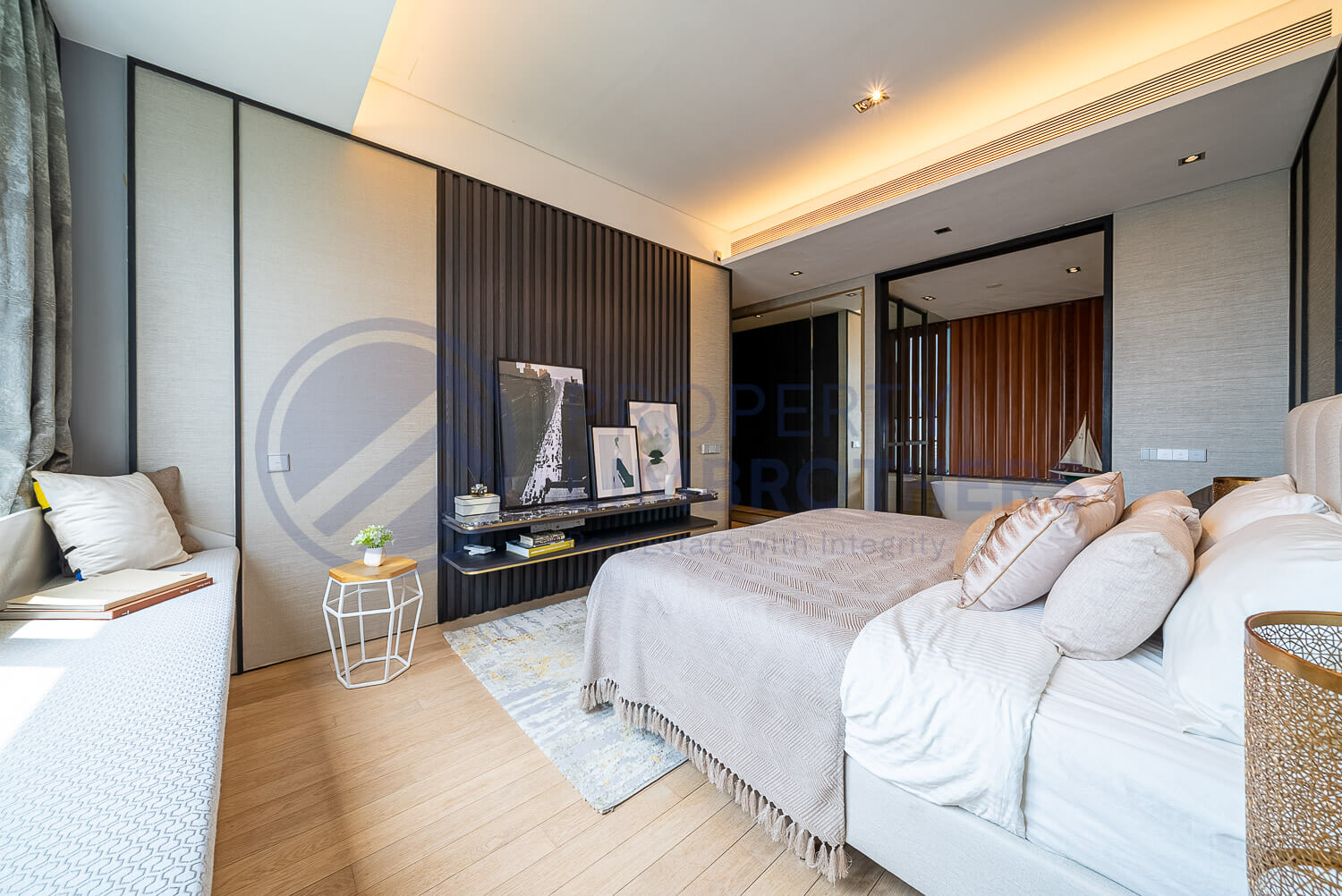 TwentyOne Angullia Park