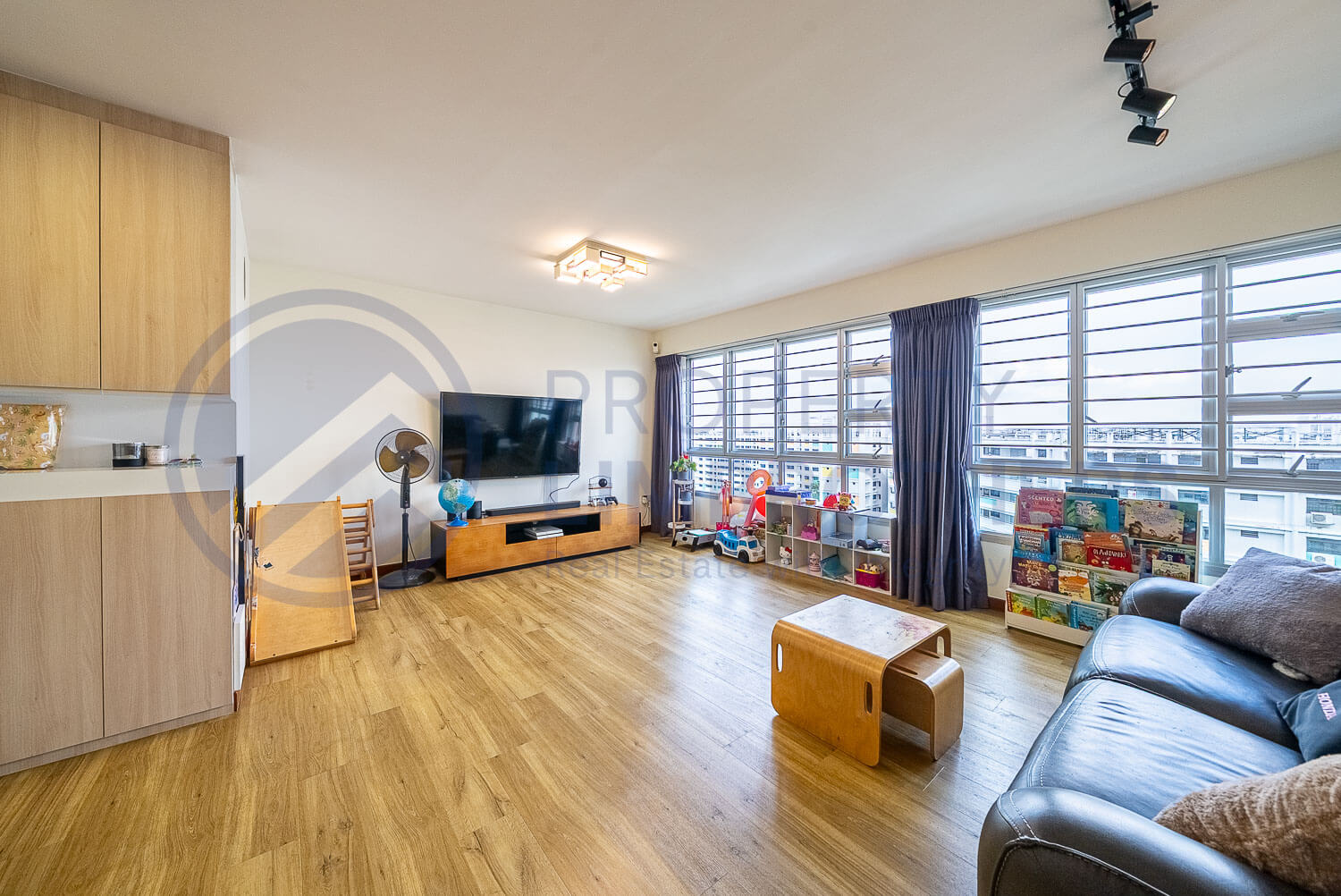 889B Woodlands Drive 50