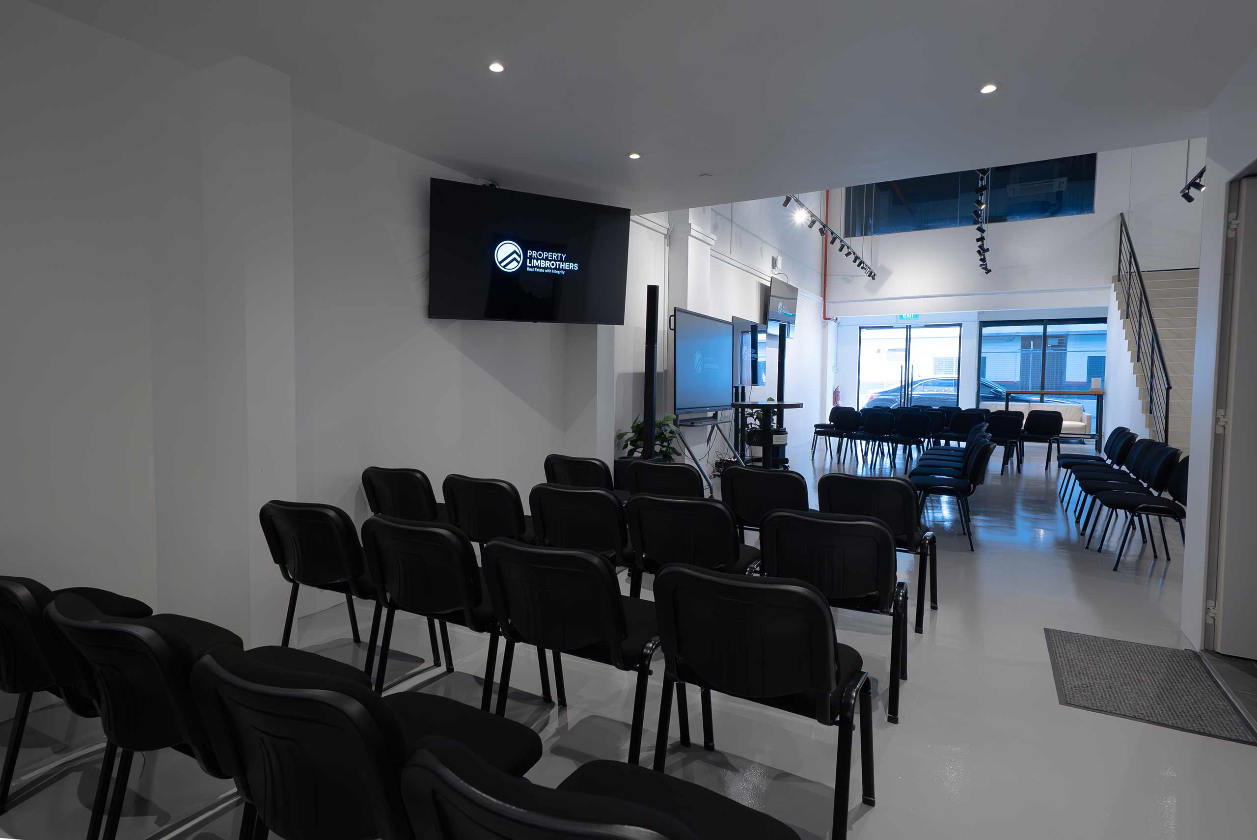 DSC00099-Enhanced-NR