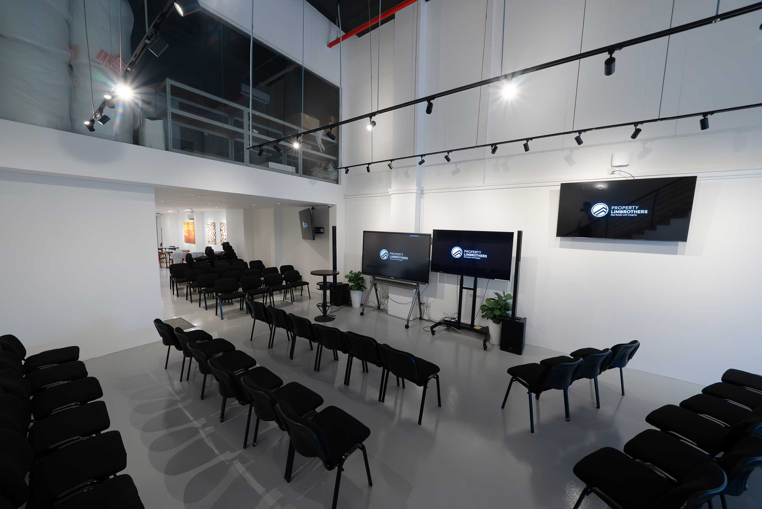 DSC00197-Enhanced-NR